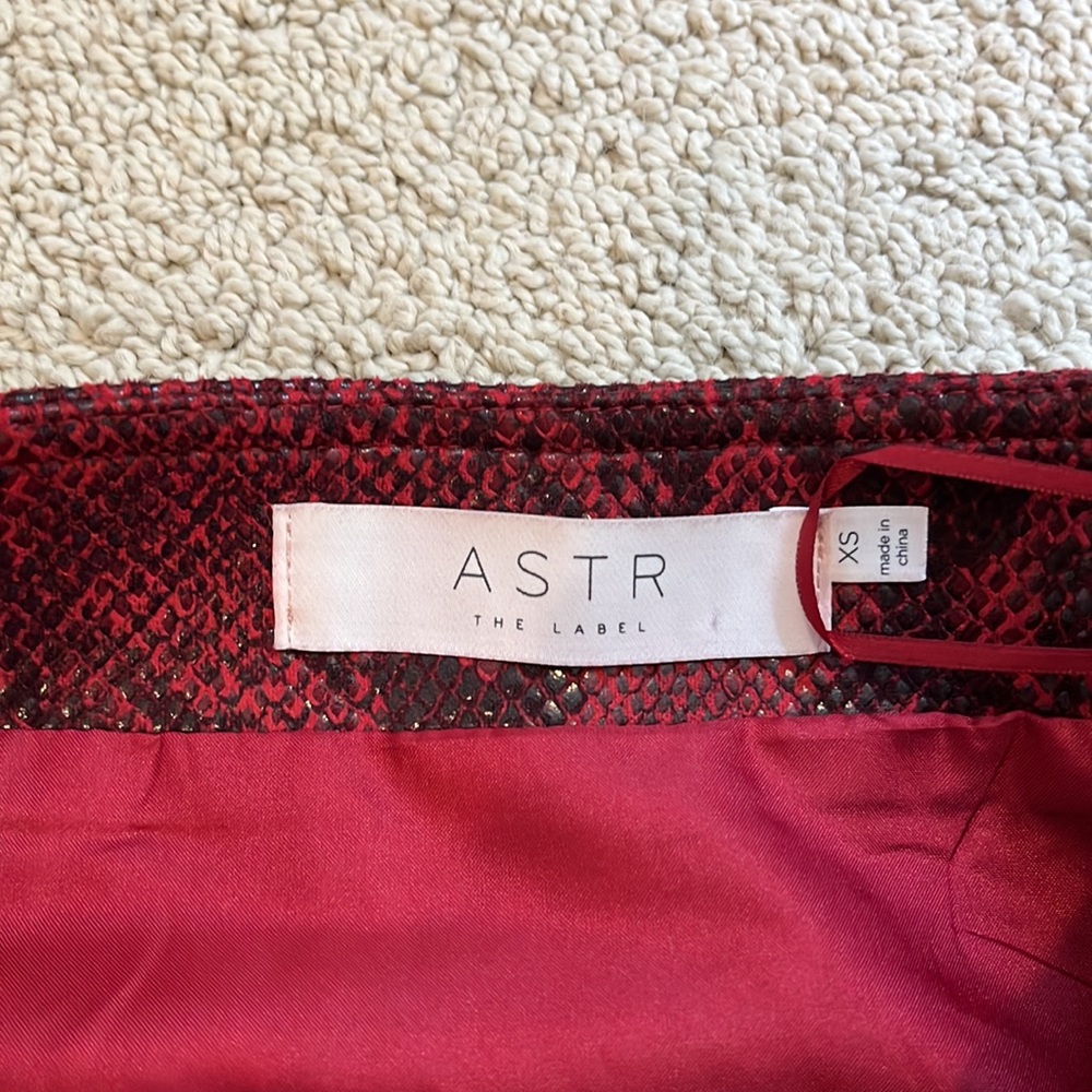 Astr The Label Red Snake Print Skirt - image 4